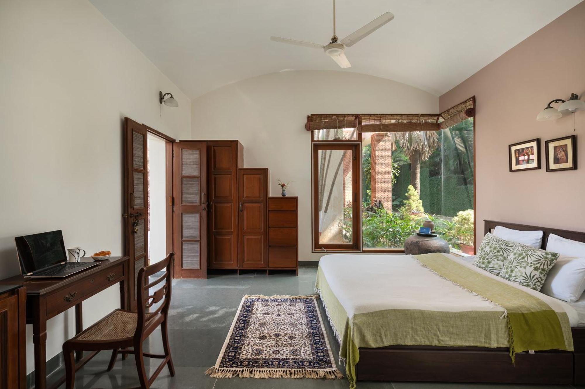 Saffronstays Pride Rock Mandve Extérieur photo