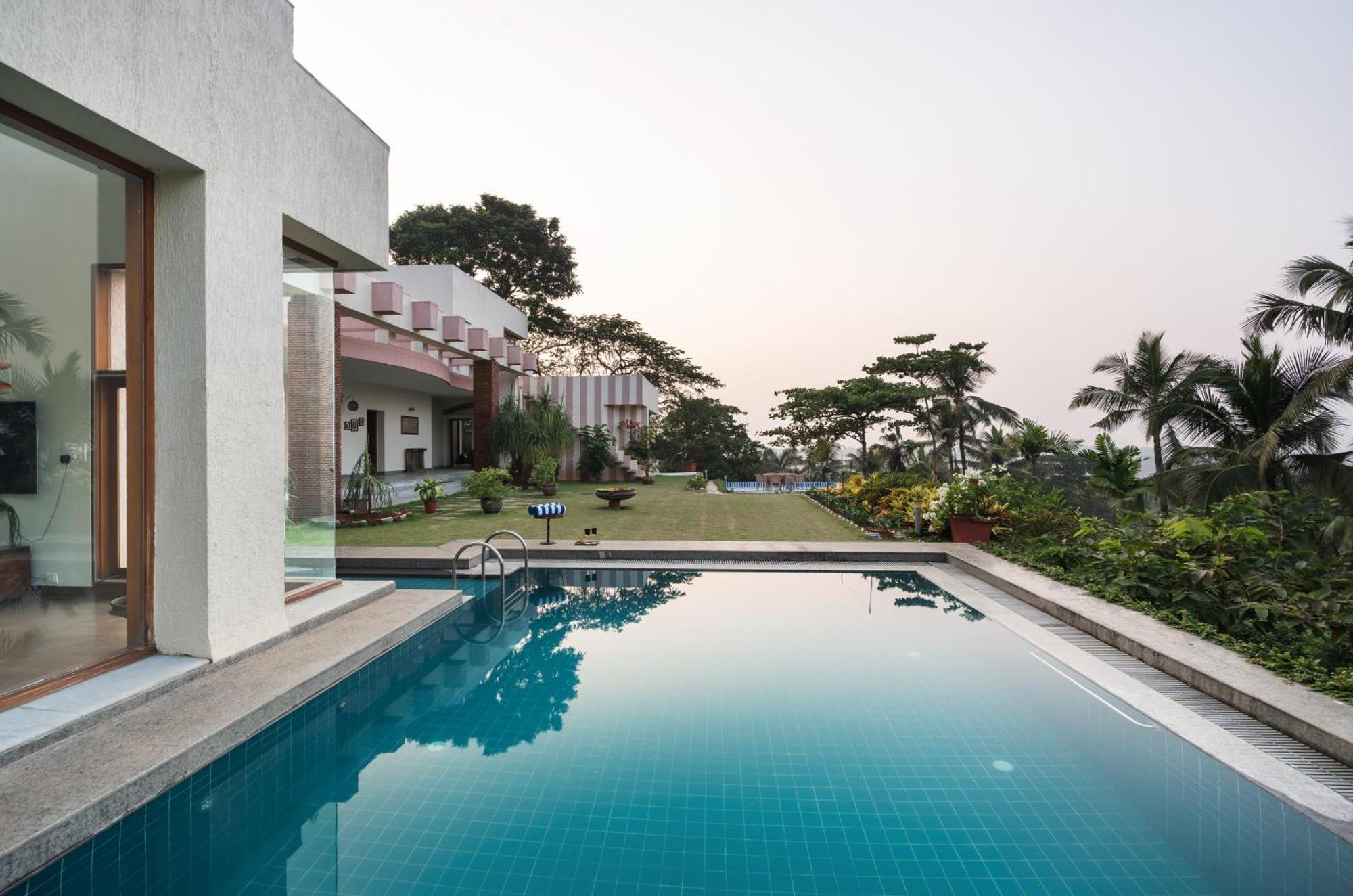Saffronstays Pride Rock Mandve Extérieur photo